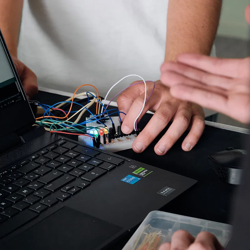 Breadboard et câblage